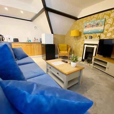 The Beach Hut - 1 Bedroom Apartment Near The Beach Bournemouth Exteriér fotografie